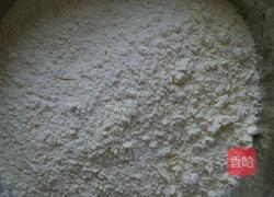 自制美味凉皮的做法图解1