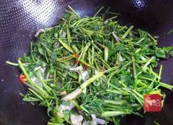 野芹菜炒咸肉丝的做法图解5