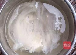 牛奶燕窝的做法图解1