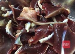 辣椒炒鸭胗的做法图解2