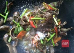 辣椒炒鸭胗的做法图解7