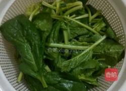 蒜香肝片炝菠菜的做法图解1