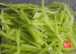 生抽腌莴笋的做法图解1