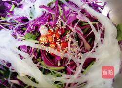 凉拌甘蓝的做法图解2