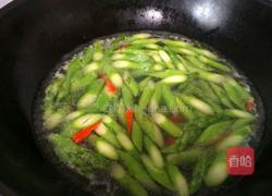 芦笋炒肉片的做法图解2