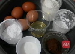 可可蛋糕卷的做法图解1