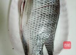 豆鼓蒸鱼的做法图解1