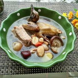 清补凉斑鸠猪骨汤的做法[图]