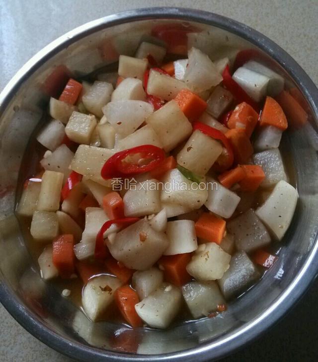 腌制4个小时后就能食用了。