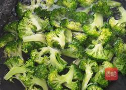 糟辣椒炒西兰花的做法图解2