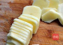 咸蛋黄焗土豆片的做法图解2