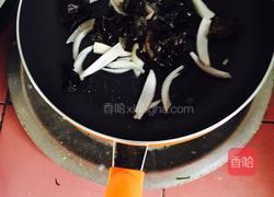 简易烤饼披萨的做法图解3