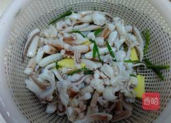 大蒜炒鱿鱼须的做法图解4