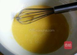 电饭锅版蛋糕的做法图解2