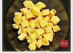 鸡蛋煎玉米饼的做法图解1