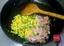 蒜香鸡肉咖喱炒饭的做法图解4