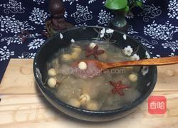 银耳莲子羹的做法图解12