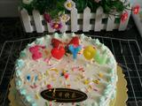 奶油生日蛋糕
