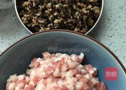 五花肉香菇小烧卖的做法图解4