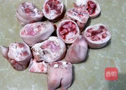 红烧猪蹄的做法图解1