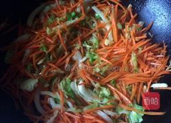 蒜香胡萝卜拌面的做法图解6