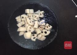 莲藕焖排骨的做法图解6