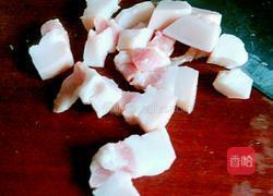 红烧苕粉肉的做法图解2