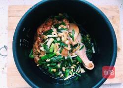 姜葱酱油焗鸡的做法图解5