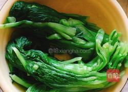 小白菜猪肉锅贴的做法图解1