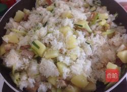 土豆焖饭的做法图解13