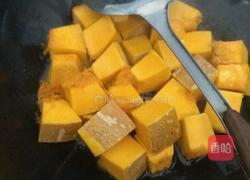 瘦肉焖南瓜的做法图解5