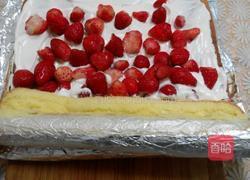 草莓淡奶油蛋糕卷的做法图解22