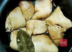药膳山药炖猪蹄的做法图解2