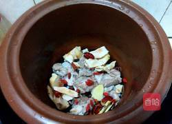 土茯苓筒骨汤的做法图解5