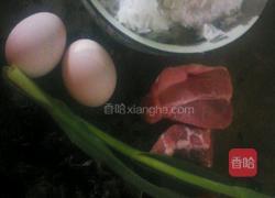 木耳腊肠炒饭的做法图解1