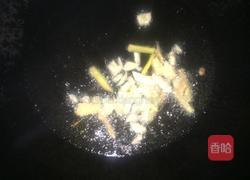 西红柿鸡蛋炒饭的做法图解3