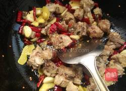 香辣排骨炒黄瓜的做法图解3