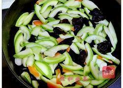 清炒西葫芦的做法图解4
