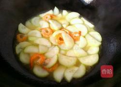 蒲瓜炒虾仁的做法图解3