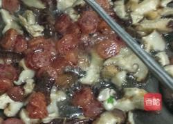 香菇木耳腊肠饭的做法图解3