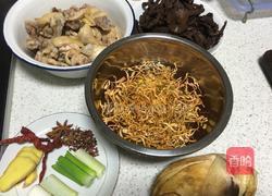 榛蘑冬笋炖三黄鸡的做法图解5
