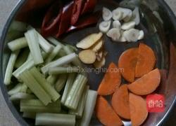 芹菜焖猪肝的做法图解2