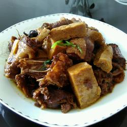 冻白干烧老鹅的做法[图]