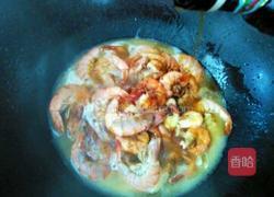油爆河虾的做法图解9
