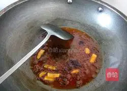 Illustration of how to cook shredded beef 15