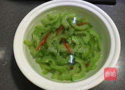 凉拌苦瓜的做法图解6