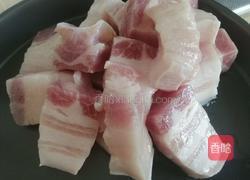 红烧肉炖粉条的做法图解1