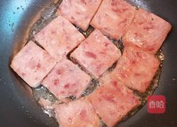 蛋煎餐肉的做法图解4