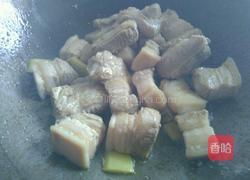 蒜苗烧肉的做法图解4