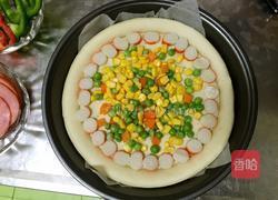 彩椒火腿时蔬披萨的做法图解2